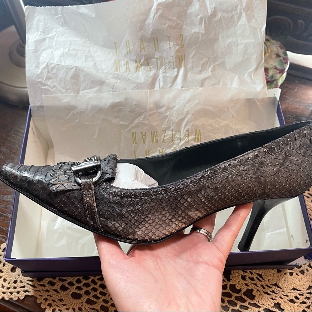 Stuart Weitzman snakeskin Pumps heels size 9.5 new in box